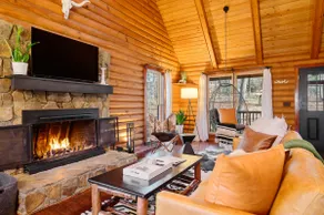 Designer Cabin on Wooded Acre • 10 min to Raleigh - Image 2