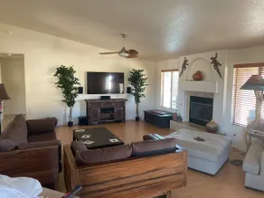Sierra Vista Getaway Home, Private pool, Great Room - Image 4