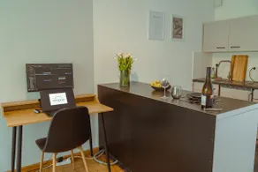 Studio apartment with parking space - Image 5