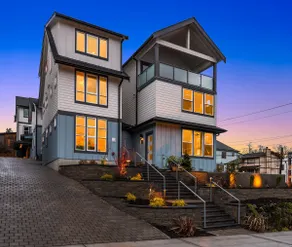 New House in peaceful and trendy Central District - Image 2