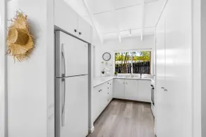 Cocos Home with large Pool in the middle of Noosa - Image 5