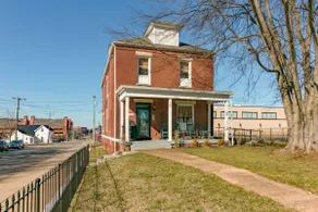 Stay at Our Firehouse in Downtown Clarksville! - Image 2