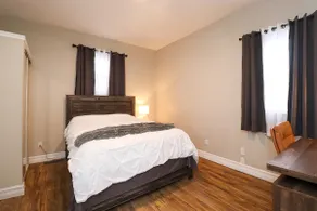 2 Bed 2 Bath in Downtown Windsor w/ Free Parking - Image 5