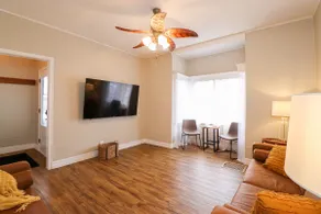 2 Bed 2 Bath in Downtown Windsor w/ Free Parking - Image 3