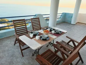 Blue Window Seaview Maisonette - Image 2