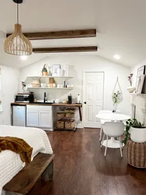 The Bungalow at Weather Ridge - Image 3
