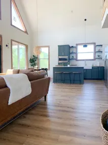 Last of My Kind—NEW modern cabin on the Caddo River and 30 min from Camp Ozark!  - Image 4