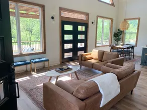Last of My Kind—NEW modern cabin on the Caddo River and 30 min from Camp Ozark!  - Image 2