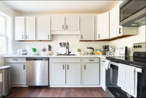 Comfy 3B2B House near Light Rail Station - Image 3
