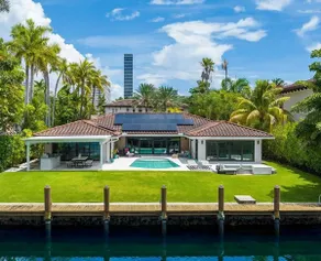 Waterfront 4BR Sunset Villa w/pool and spa - Image 2