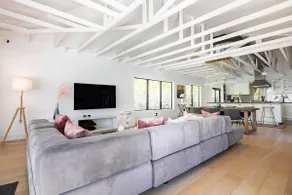 Waterfront 4BR Sunset Villa w/pool and spa - Image 4