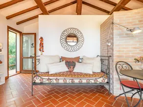 Sea view holiday home - Image 4
