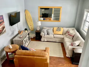 Charming & Cozy Culver Home - Image 2