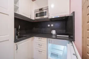 Station Apartments - Studio 5 - Image 4