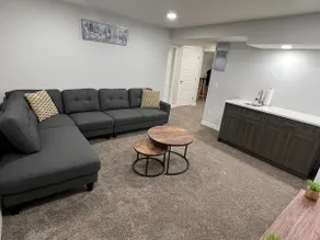 Cozy Guest Suite with Gym - Image 4