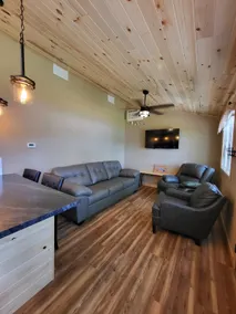 Lake Front Cabin-West - Image 2