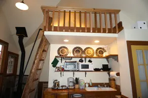 Last Resort Guesthouse - Image 5