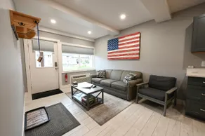 Summer fun! close to lakes. 1 bedroom 1 bath - Image 2