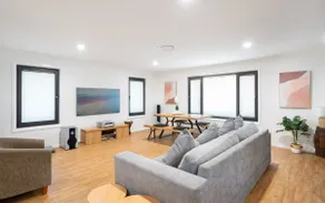 MèRose Place - Spacious Modern New - Image 5