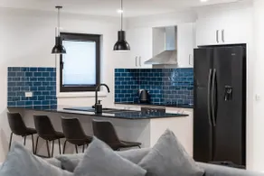 MèRose Place - Spacious Modern New - Image 3