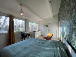 Studio with semi-panoramic view - Image 3