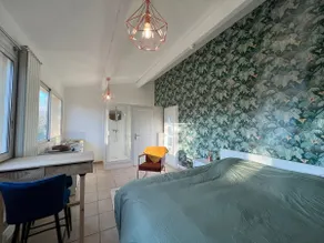 Studio with semi-panoramic view - Image 4