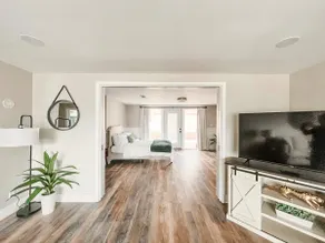 ATW Downtown | Lambeau | EAA | Spacious | Sleeps 9 - Image 3