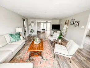 ATW Downtown | Lambeau | EAA | Spacious | Sleeps 9 - Image 5