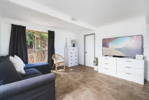 Oceanview Manor by "Peppy Beach Retreats" - Two Houses in One with Panoramic Views - Image 3