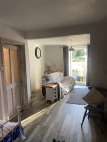 Railway Cottage - Image 4