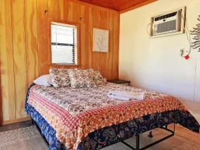 The Shanty Cabin at Lake Limestone Marina - Image 4