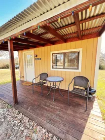 The Shanty Cabin at Lake Limestone Marina - Image 2