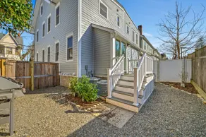 Palmer Square 1BR w/ Private Patio - Image 5