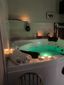 Old Town Suite - Image 2