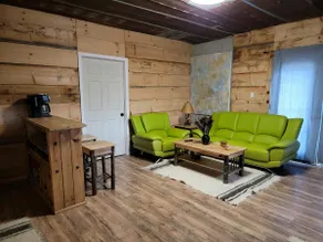 One bedroom cabin in the woods - Image 4