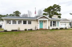 Edenton 3 BR/ 2 Bath king, Fire Pit - Image 3