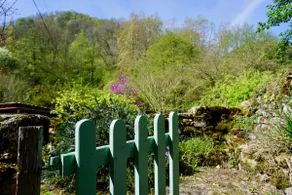 Enchanting hamlet house, riverside garden. - Image 5