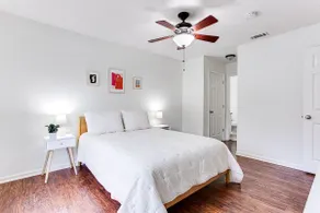 5 Min Drive to Dorm, W/D, Quiet, Kitchen, Wi-fi - Image 3