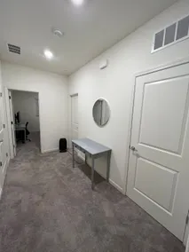 Private 1 bedroom Guest Unit. Sleeps 3 People. - Image 5