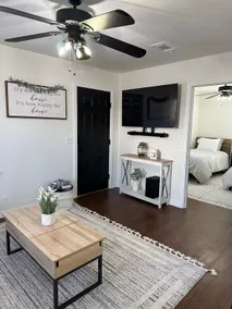 Modern Farmhouse near SWOSU - Image 3
