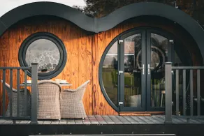 Megan -Dog Friendly, Self Catering Lodge with WiFi - Image 2