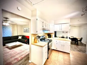 Spacious 4-bed home just 2 miles to ND - Image 3