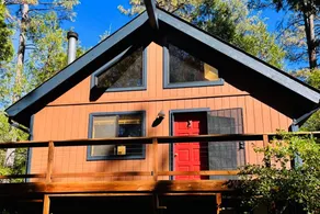 DTWild House A-frame vibes/hot tub/ping pong/creek - Image 5