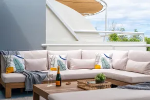 The Sail House at Seacliff - Image 4