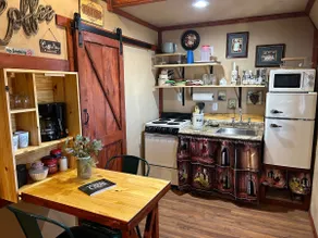 Italian Cabin - Image 3