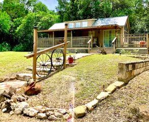 COWBOY CABIN with Lake Access & Views - perfect for a weekend getaway - Image 2