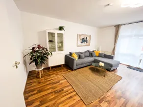 Qonroom for 5 | Ntflx | Balkony | Comfy living - Image 5