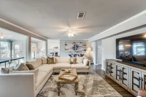 Luxury Waterfront w/Jet Ski Rental - Image 4