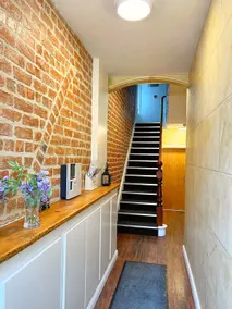 True Colours Apartment in Central Location - Image 3