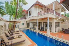 3-4BR Laguna Phuket Golf Course Villa with Pool & Jacuzzi - Image 2